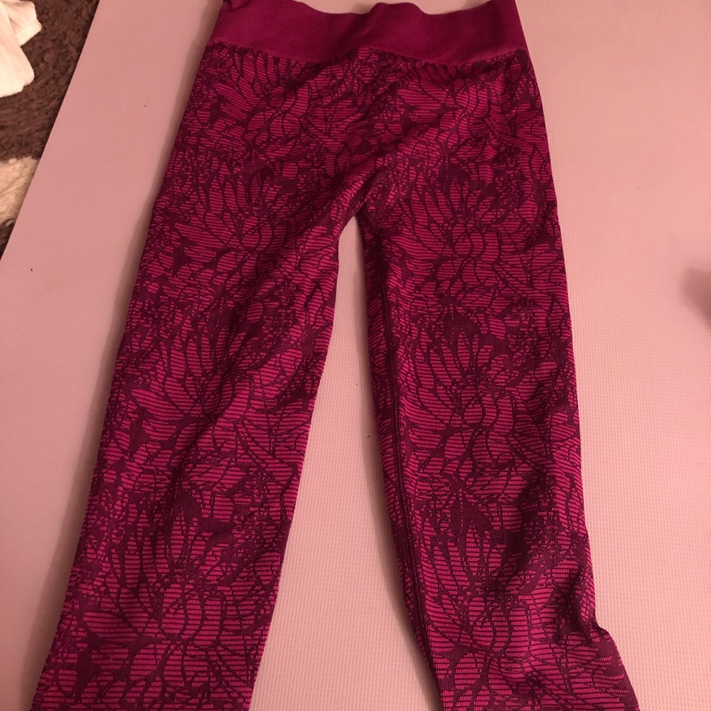 Fabletics capri leggings